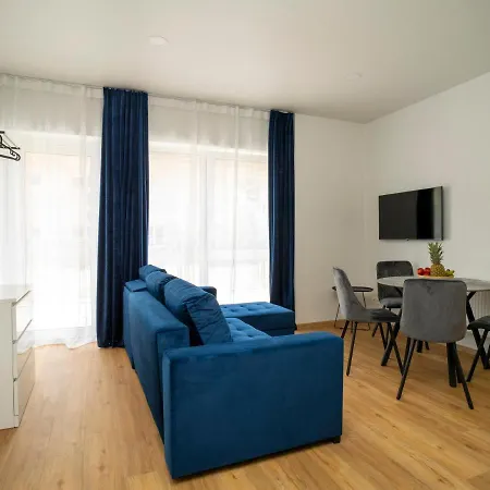 Fort63 House Апартаменты Каунас