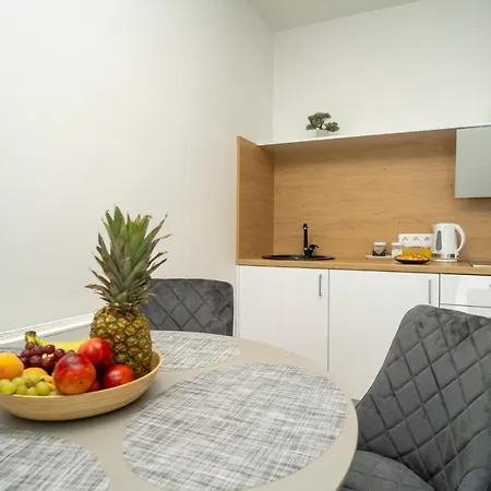 Fort63 House Апартаменты Каунас