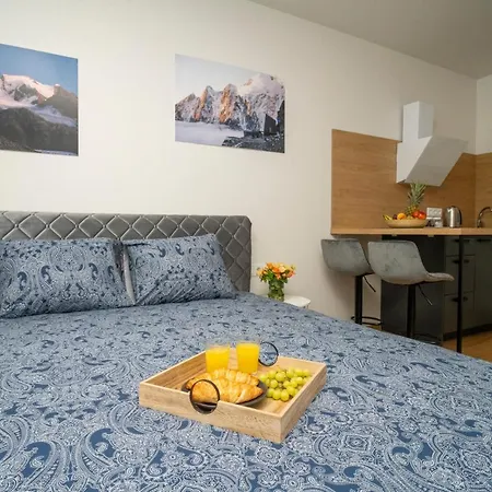 Апартаменты Fort63 House *